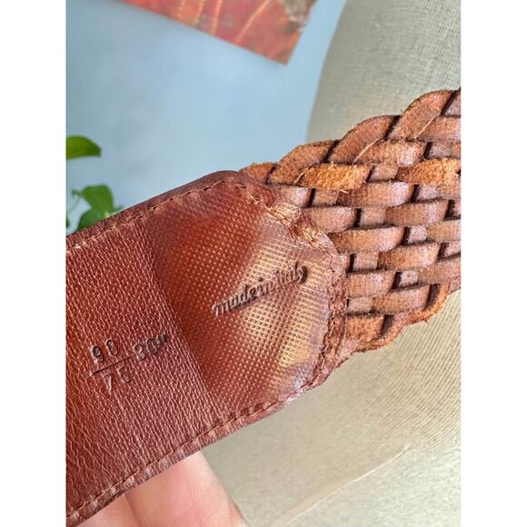 Vintage Braided Leather Belt with Leather Buckle made in Italy - Picture 4 of 7